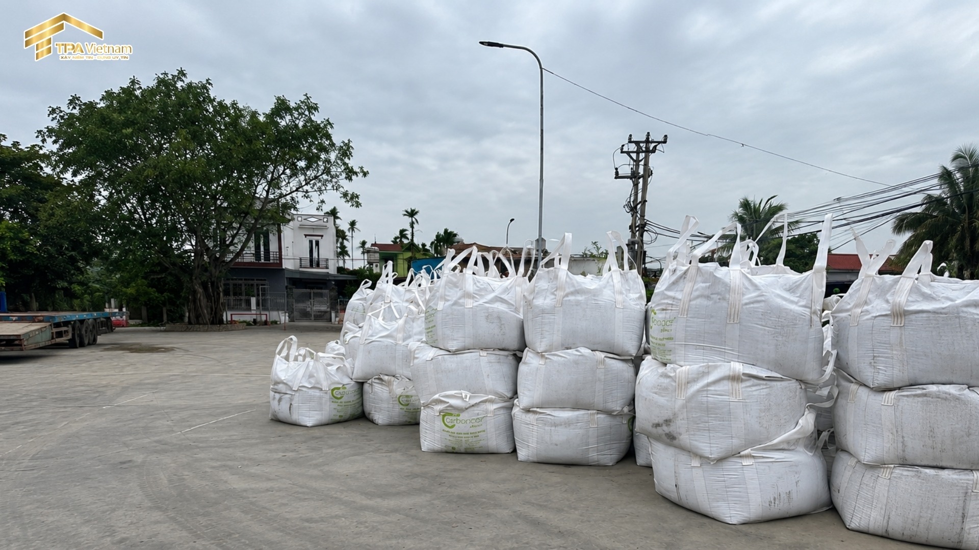 Bê tông nhựa nguội đóng bao jumpo 1 tấn