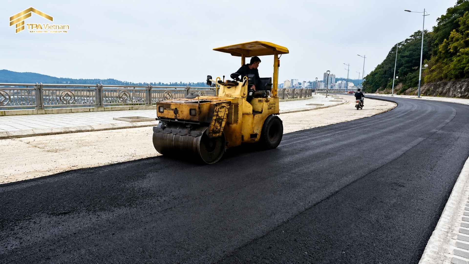 Cải tạo đường ven biển