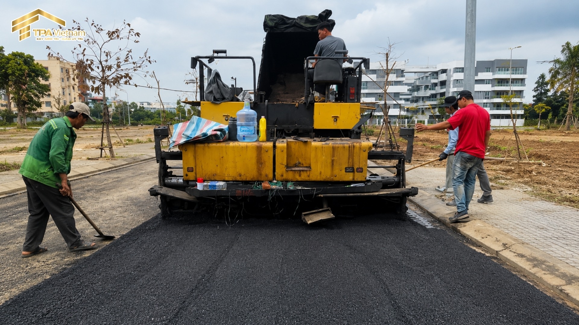 Thảm phủ cải tạo mặt đường bê tông nhựa